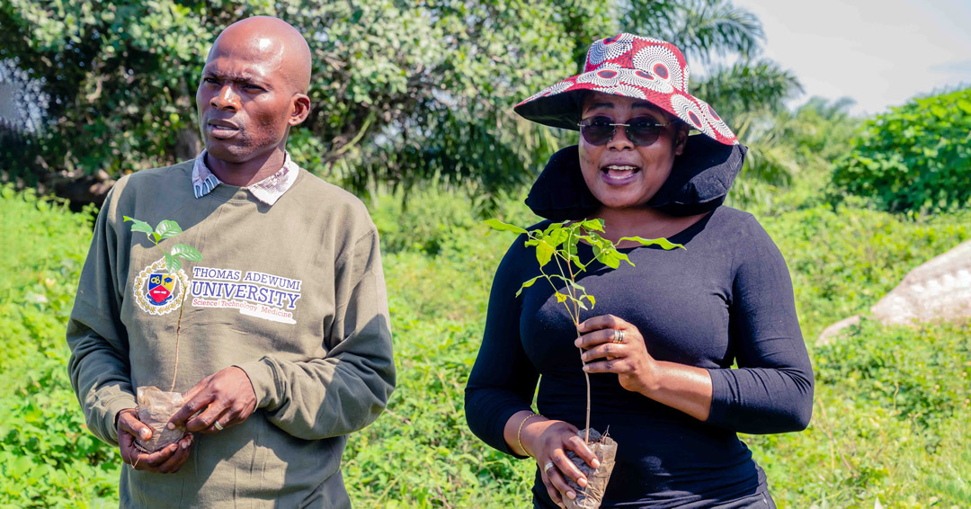 tau-vice-chancellor-flags-off-tree-planting-event-establishing-centre-for-biodiversity-and-conservation-science-at-matriculation-week